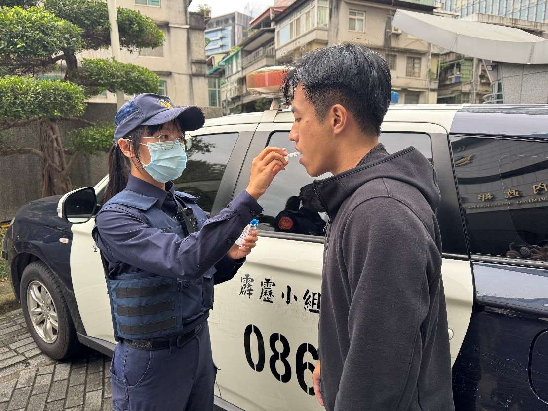 毒品唾液快篩今正式上路 拒測最高罰18萬、吊銷駕照 45646 1