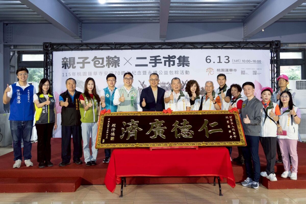 黃世杰連趕宮廟承諾挺青年!力推0到18歲津貼 喊話給年輕人機會 S 177447656 0