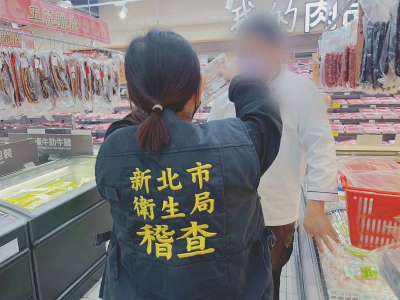 《圖說》衛生局提醒選購食材應注意來源及品質,避免購買顏色異常或有異味產品。〈衛生局提供〉